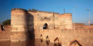 Lohagarh Fort History, Battles & Major Structure Inside Fort in Hindi