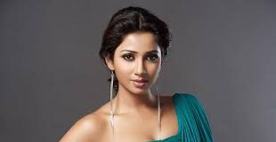 Shreya Ghoshal Family Business Nationality Net Worth and Biography