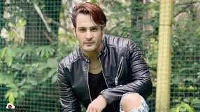 Umar Riaz Biography In Hindi