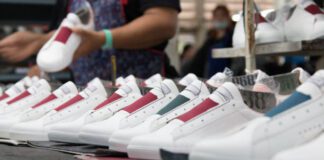 Shoes Manufacturing Business in Hindi