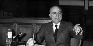 Paul Vanden Boeynants Biography in Hindi Paul Vanden Boeynants Biography in Hindi