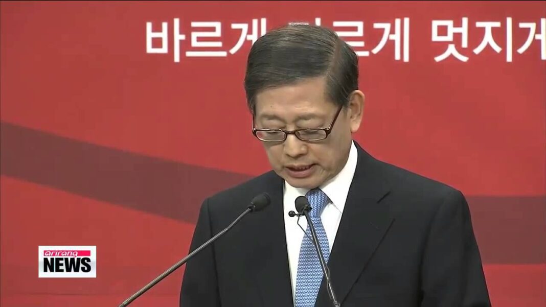 Kim Hwang-Sik Biography in Hindi Kim Hwang-Sik Biography in Hindi
